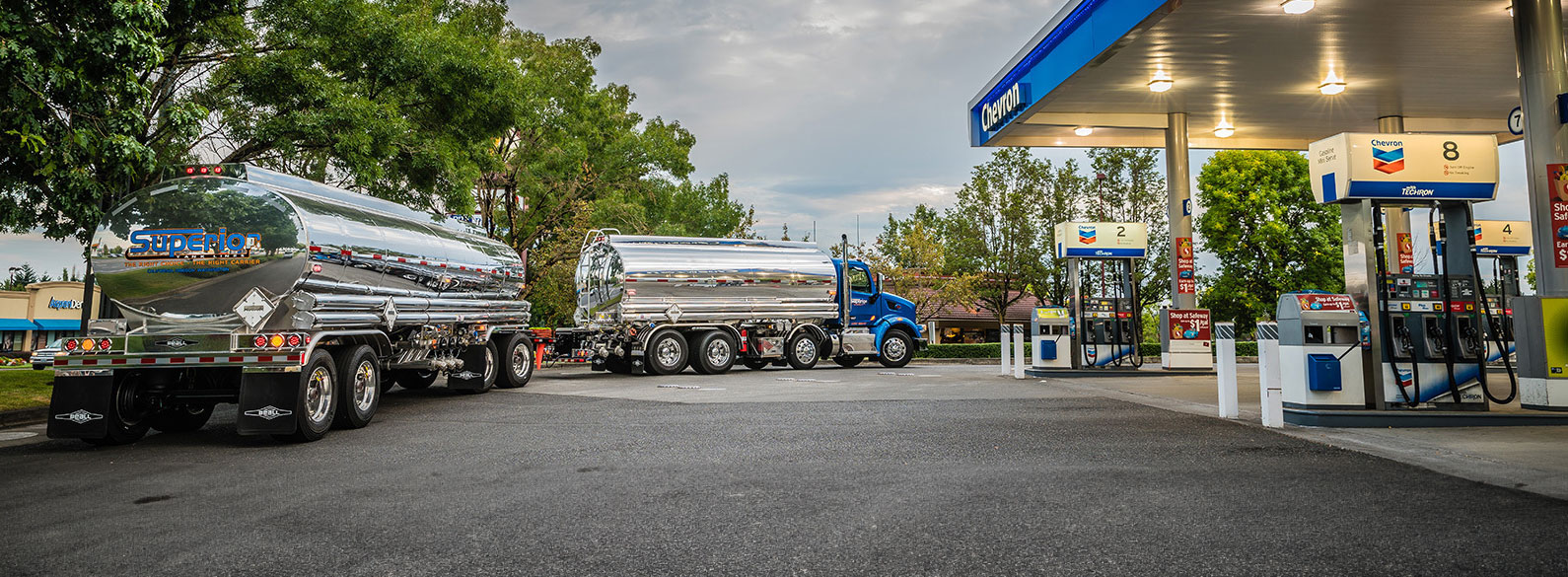 Superior tank lines truck